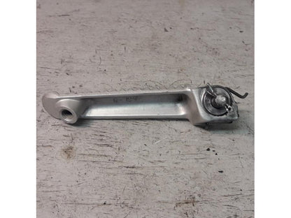 Baksidan på Fotpinne från en Yamaha YZF R6 -2006 motorcykel.