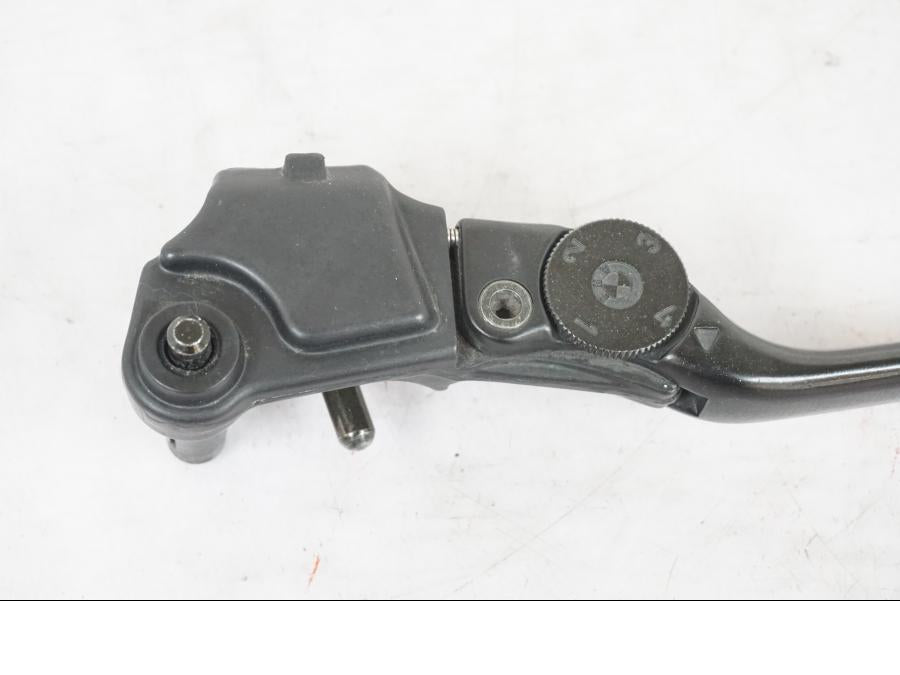 Baksidan på Bromsgrepp från en BMW K 1100 LT -1999 motorcykel.