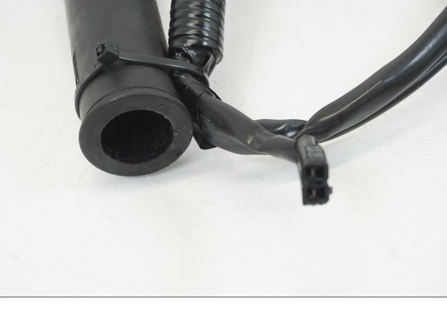 Snett uppifrån på Handtag från en Yamaha MT-09 Tracer -2021 motorcykel.