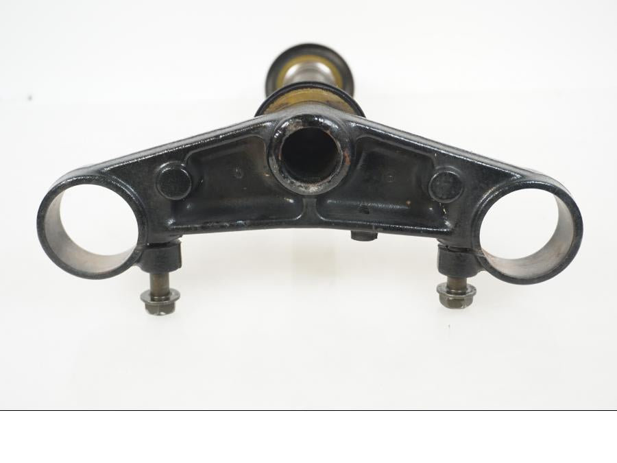 Höger sida på Gaffelkrona från en Honda CBR 600 -1998 motorcykel.