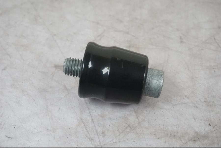 Framsidan på Stryrvikt från en BMW F 800 R -2018 motorcykel.