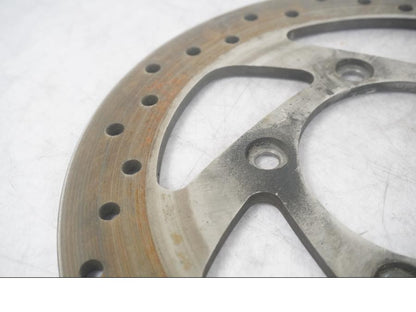 Baksidan på Bromsskiva från en H-D V-Rod 1130 -2006 motorcykel.