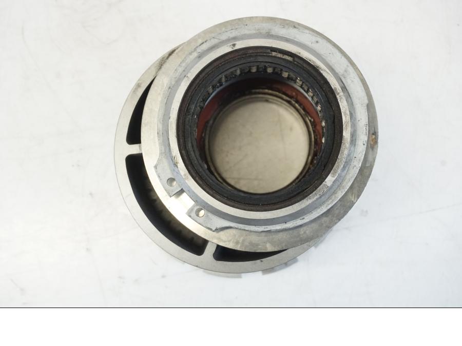 Baksidan på Hjulhub från en Triumph Speed Triple -2021 motorcykel.