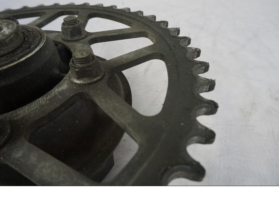 Höger sida på Drevfäste från en Kawasaki ER-6F -2010 motorcykel.