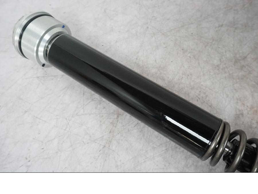 Extrabild1 på Gaffelbensdelar från en Ducati Multistrada V4 -2024 motorcykel.