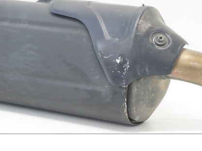Vänster sida på Ljuddämpare från en Suzuki DL 1000 -2016 motorcykel.