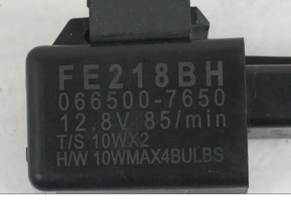 Höger sida på Blinkersrelä från en Yamaha MT-07 -2019 motorcykel.