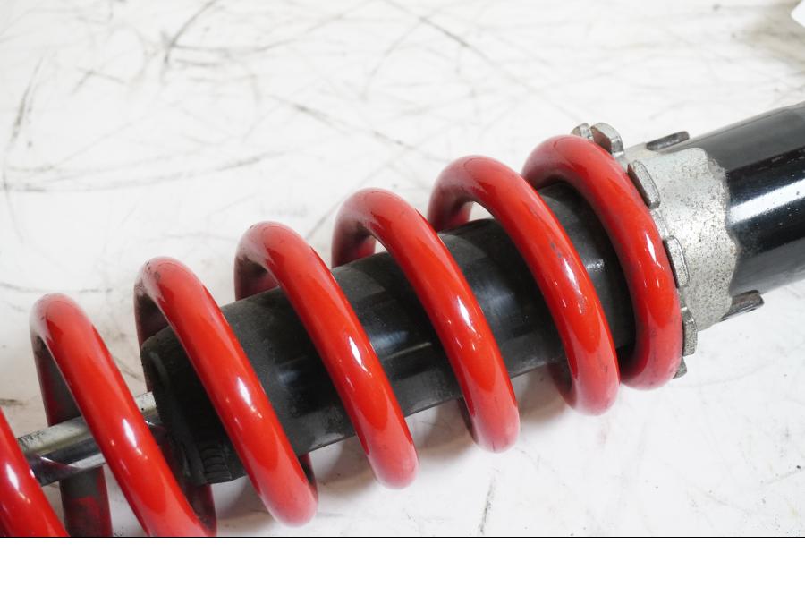 Höger sida på Stötdämpare från en Yamaha XT 660 X -2008 motorcykel.