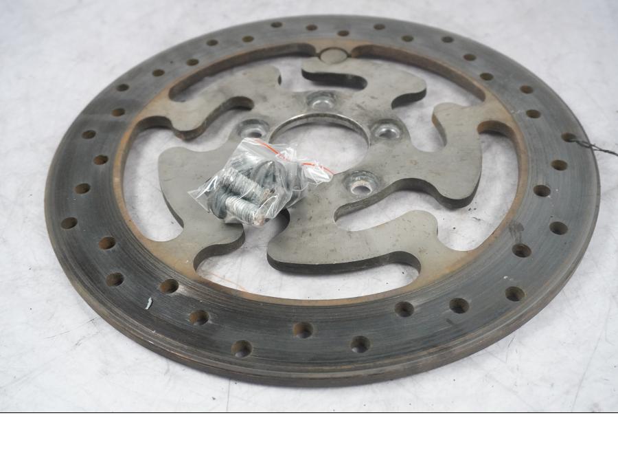 Baksidan på Bromsskiva från en H-D Touring Street Glide FLHX -2009 motorcykel.