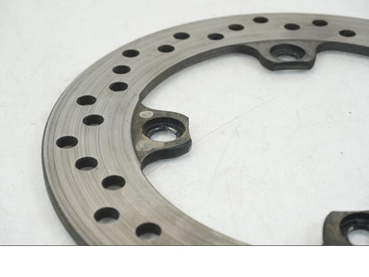 Höger sida på Bromsskiva från en Triumph TT 600 -2002 motorcykel.