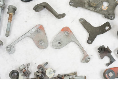 Snett nerifrån på Skruv / Mutter etc från en BMW K 1100 LT -1999 motorcykel.