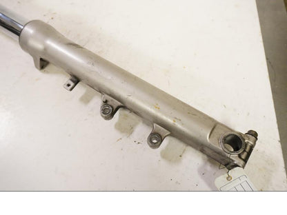 Baksidan på Gaffelben från en Suzuki GSF 600 -1995 motorcykel.