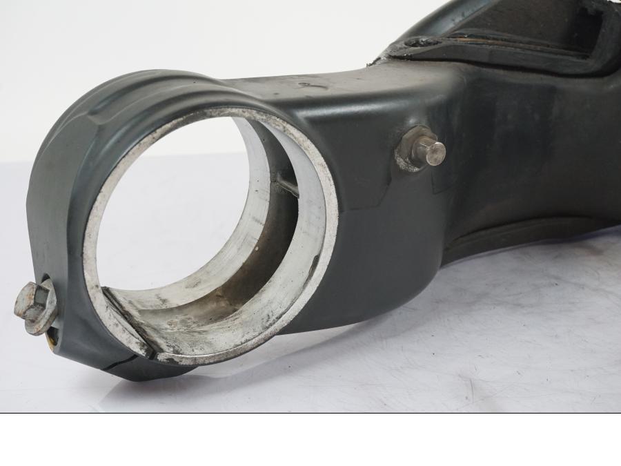 Extrabild2 på Sving från en KTM 1290 Super Duke R -2015 motorcykel.