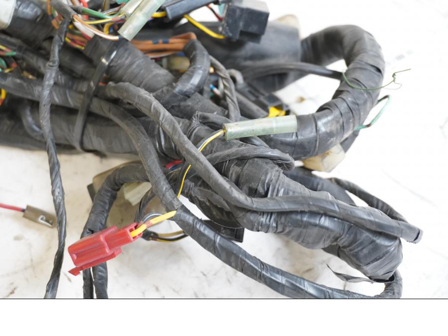 Baksidan på Kabelstam från en Kawasaki ER 5 -1998 motorcykel.