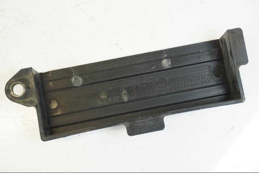 Vänster sida på Plast från en Honda VFR 800 -2003 motorcykel.