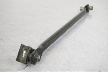 Framsidan på Parallellstag från en Suzuki VZ 800 -2000 motorcykel.