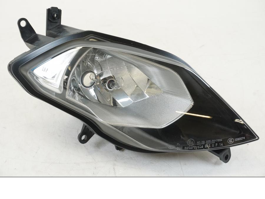 Extrabild1 på Strålkastare från en BMW S 1000 XR -2014 motorcykel.