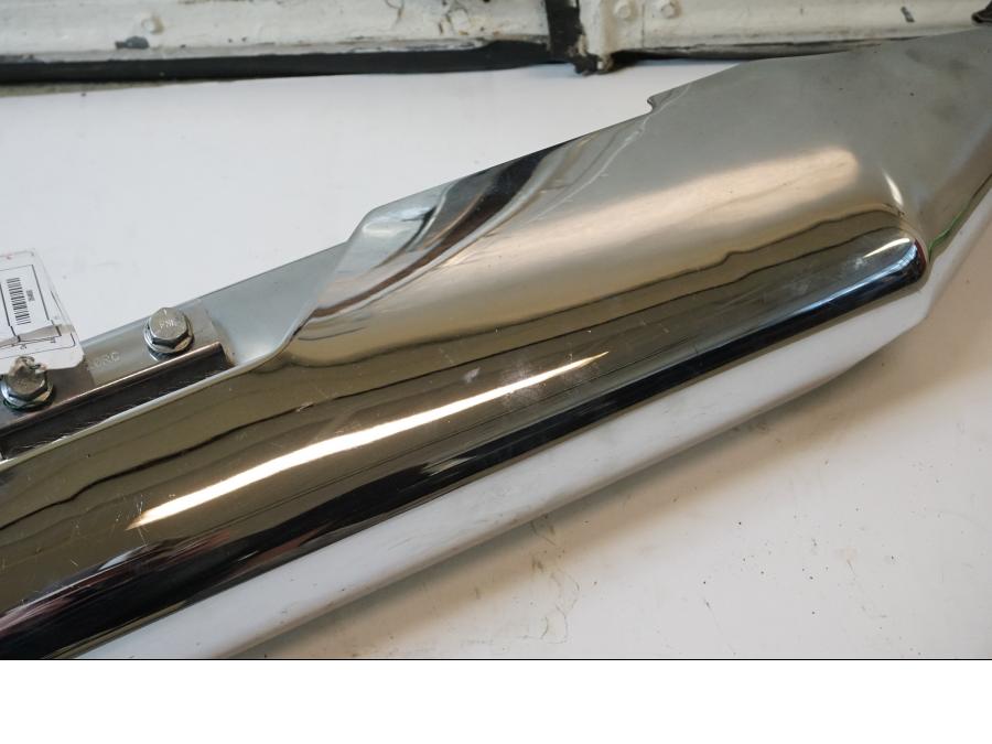 Snett uppifrån på Ljuddämpare Sport från en H-D Street Glide FLHX -2016 motorcykel.