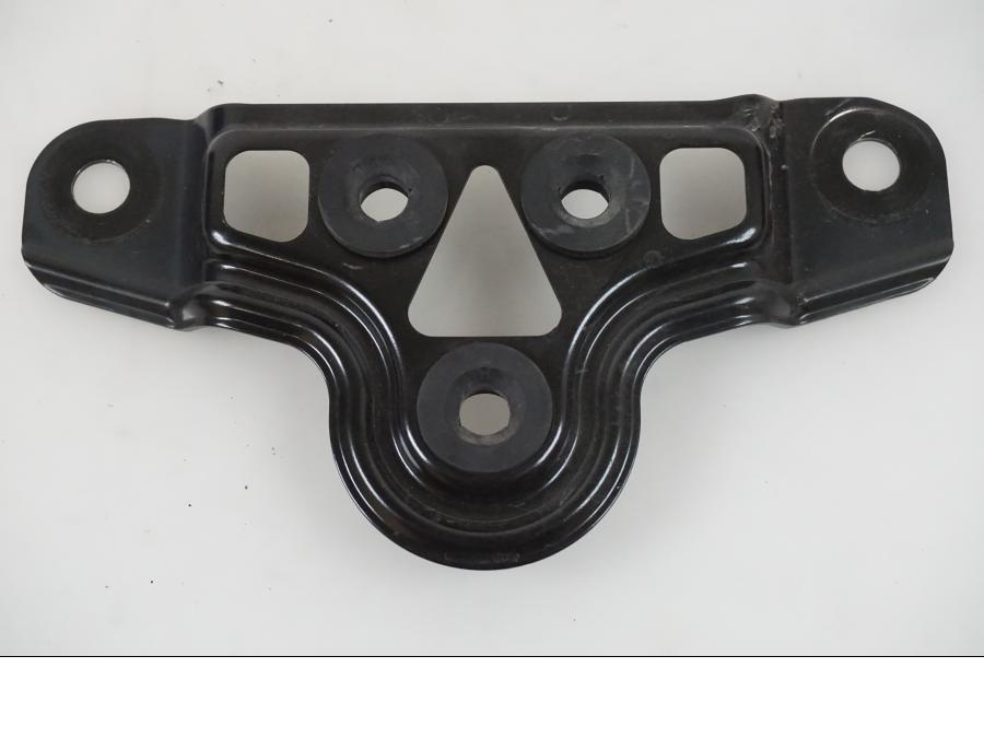 Framsidan på Fäste från en H-D Adventure Pan America Special RA1250S -2021 motorcykel.