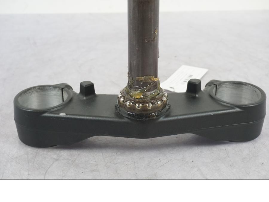 Extrabild2 på Gaffelkrona från en Yamaha MT-09 -2016 motorcykel.