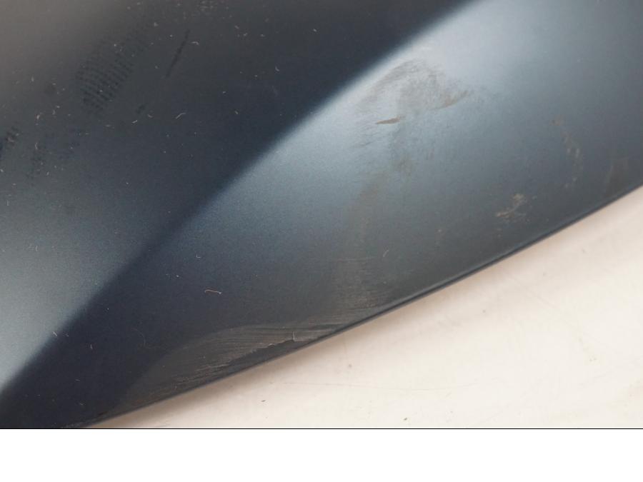 Baksidan på Framskärm från en KTM 1290 Super Duke R EVO -2023 motorcykel.