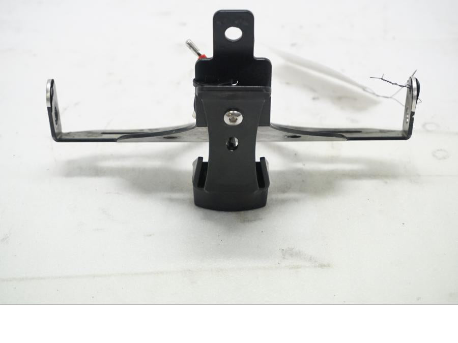 Baksidan på Skylthållare från en Aprilia SL 750 Shiver -2008 motorcykel.