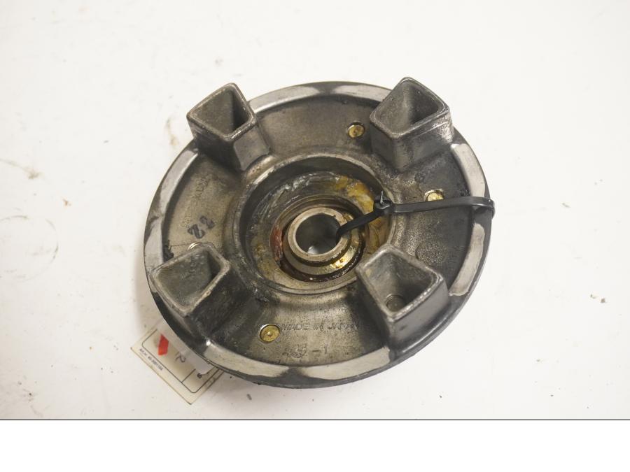 Framsidan på Drevfäste från en Kawasaki ZXR 400 -1992 motorcykel.