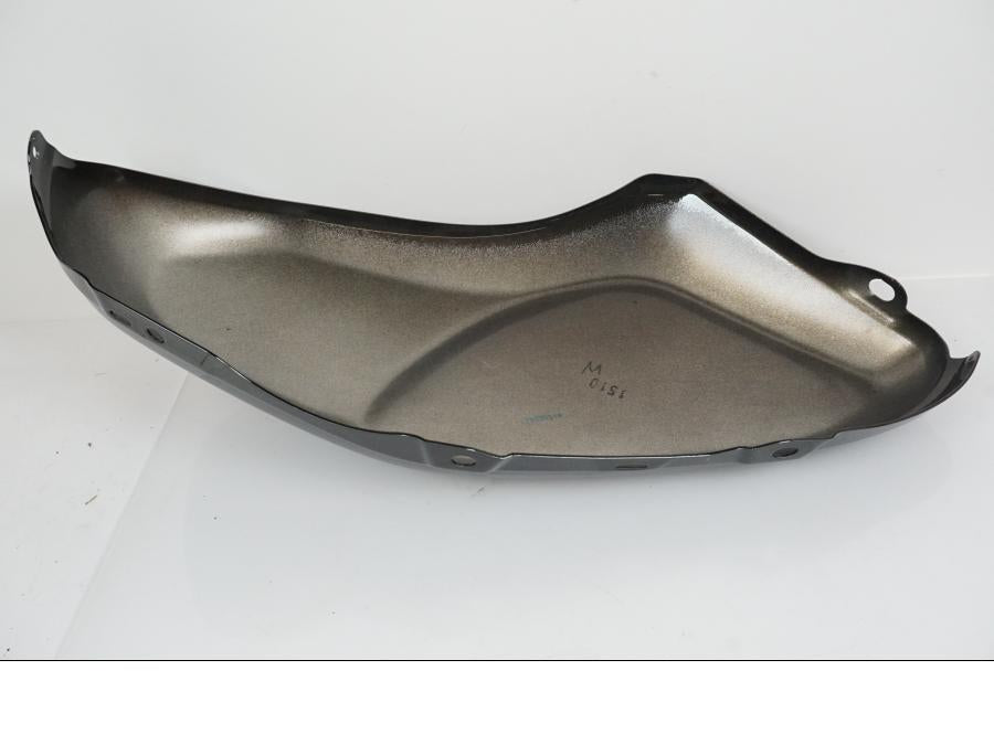 Snett uppifrån på Tankkåpa från en Yamaha XSR 700 -2021 motorcykel.