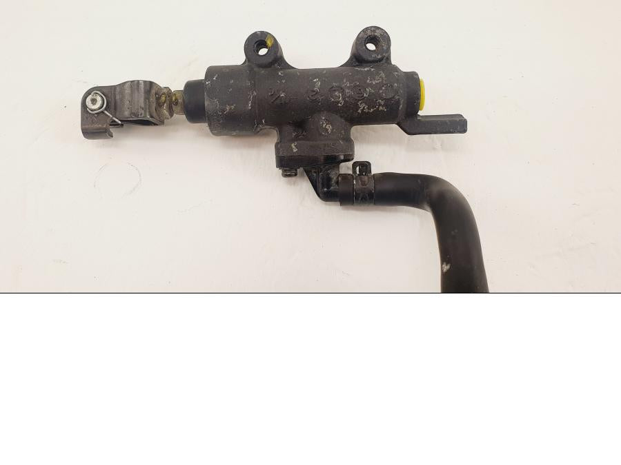 Höger sida på Bromshuvudcylinder från en Honda CBF 1000 -2007 motorcykel.