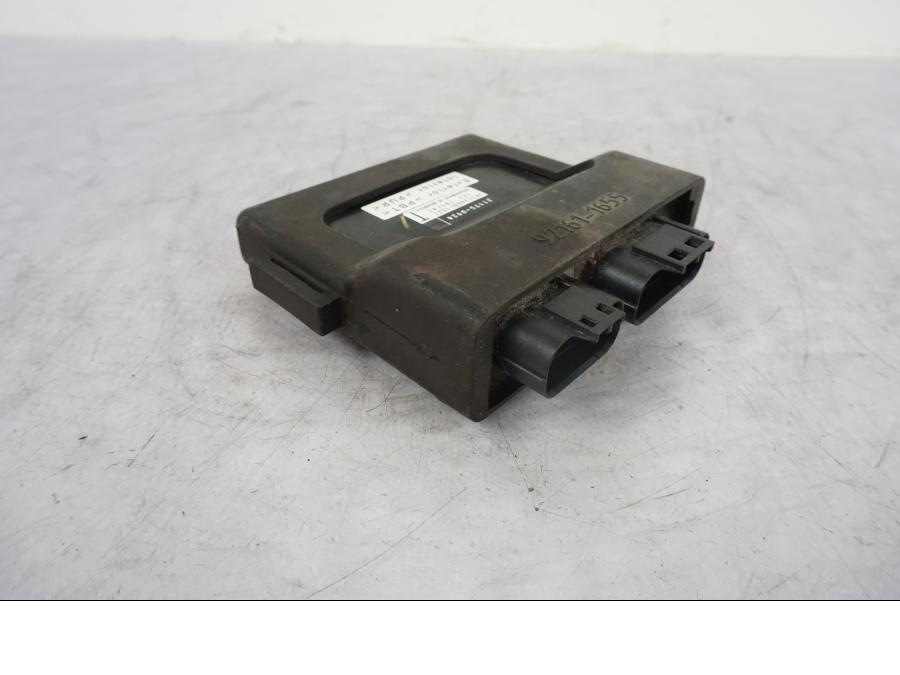 Framsidan på CDI / ECU från en Kawasaki Versys 650 -2014 motorcykel.