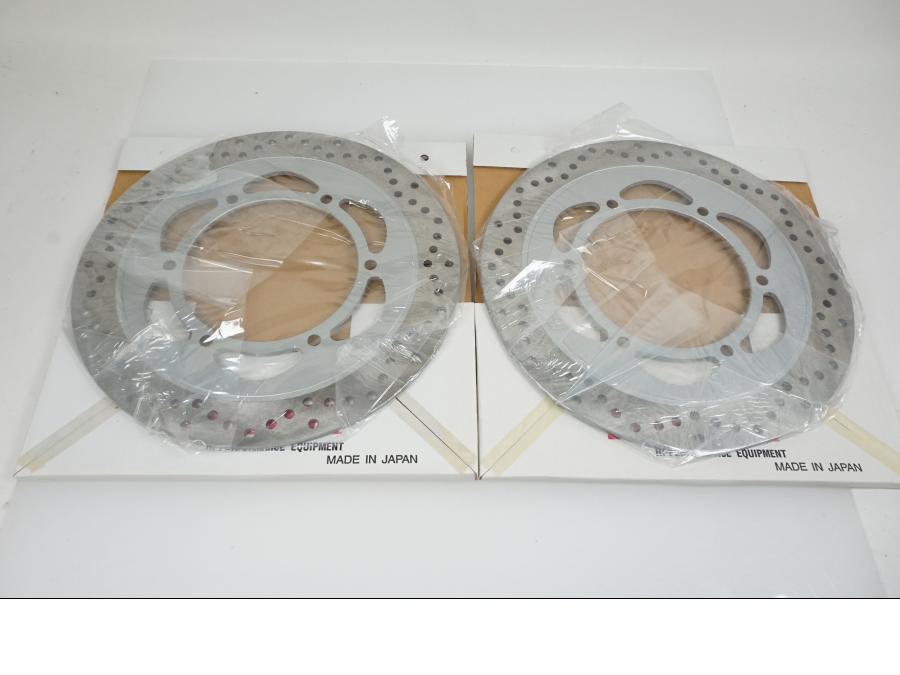 Höger sida på Bromsskiva från en Honda ST 1100 -2001 motorcykel.