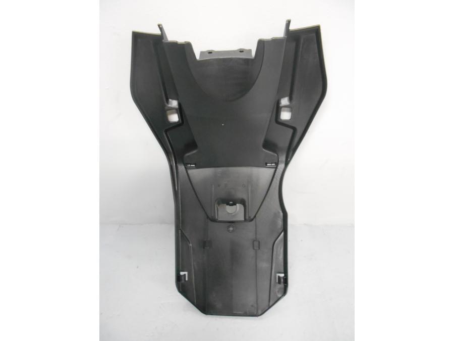 Baksidan på Stänkskydd från en BMW F 800 GT -2018 motorcykel.