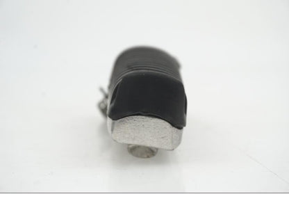 Snett nerifrån på Fotpinne från en Yamaha XJ 900 -1997 motorcykel.