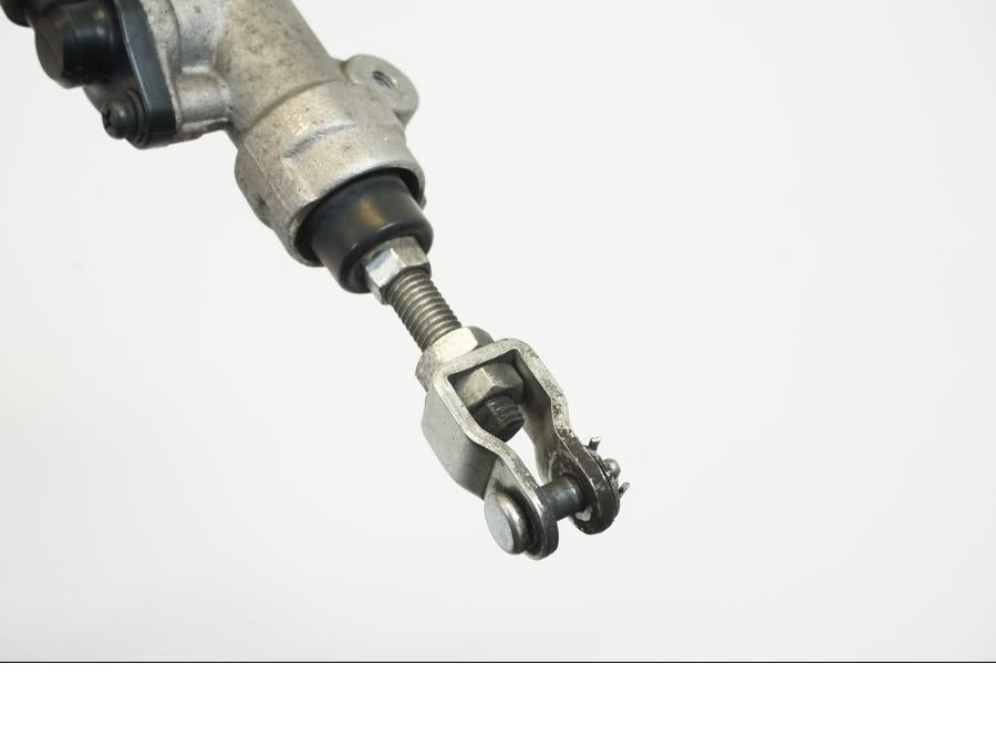 Extrabild1 på Bromshuvudcylinder från en Suzuki GSX 1300 R -2008 motorcykel.