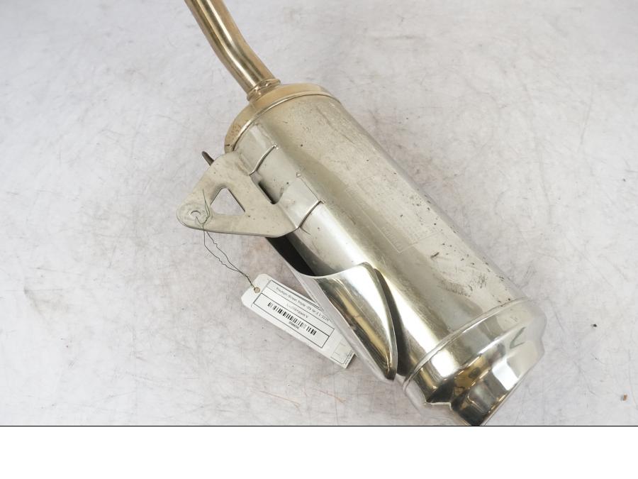 Framsidan på Ljuddämpare från en Triumph Street Triple -2009 motorcykel.