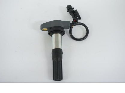 Framsidan på Tändspole från en Ducati Desert X -2022 motorcykel.