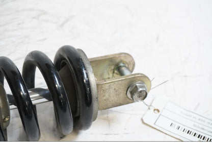 Vänster sida på Stötdämpare från en Suzuki VL 800 -2001 motorcykel.