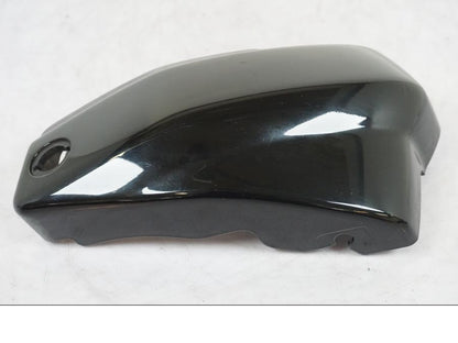 Höger sida på Sidopanel från en Yamaha XVS 1100 -2004 motorcykel.