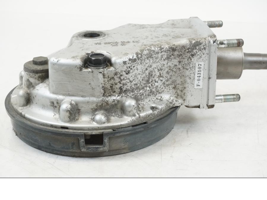 Baksidan på Slutväxel från en Honda ST 1300 -2002 motorcykel.