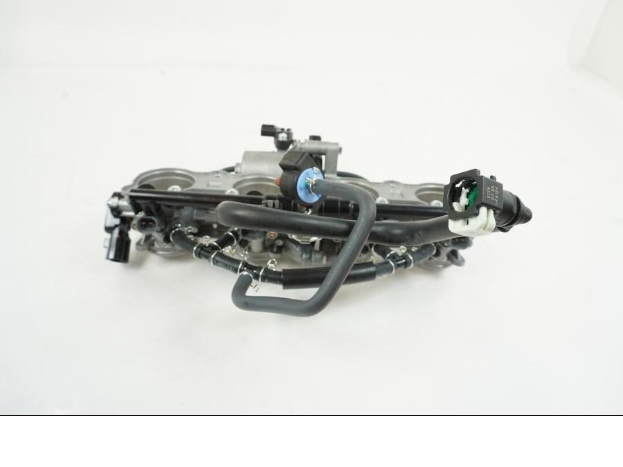 Baksidan på Spjällhus från en Yamaha MT-10 -2022 motorcykel.