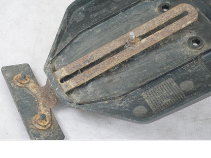 Extrabild2 på Skylthållare från en Triumph Tiger Explorer -2013 motorcykel.