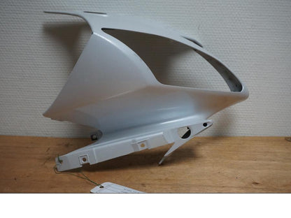 Framsidan på Toppkåpa från en Yamaha YZF R6 -2006 motorcykel.