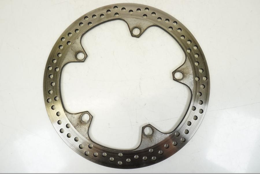 Snett nerifrån på Bromsskiva från en BMW K 1200 LT -2004 motorcykel.