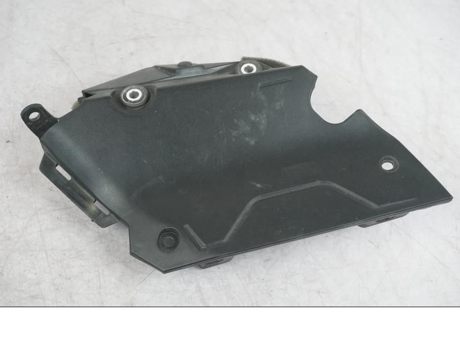 Baksidan på Sidkåpa från en Yamaha MT-09 -2016 motorcykel.