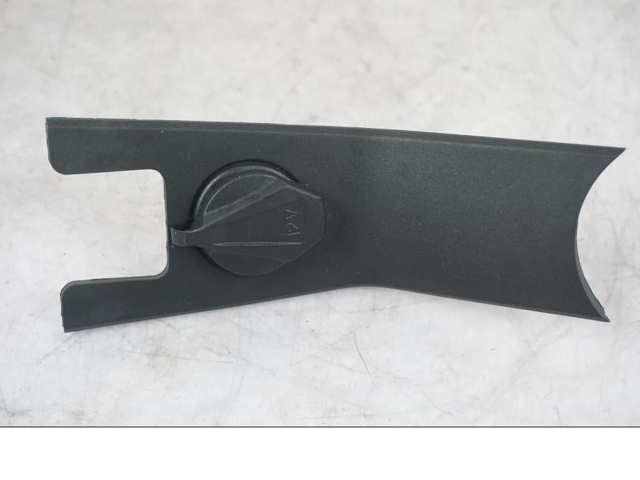 Framsidan på Instrumentpanelkåpa från en KTM 1290 Super Adventure S -2022 motorcykel.