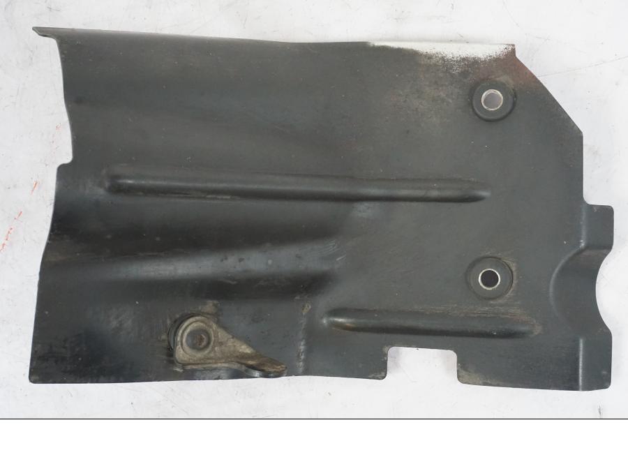 Framsidan på Värmeskydd från en BMW K 1100 LT -1999 motorcykel.