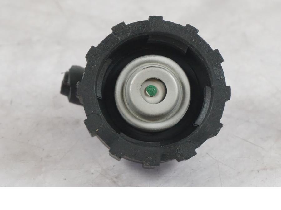 Höger sida på Vattenkylarlock från en KTM 1290 Super Duke R -2022 motorcykel.