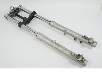 Baksidan på Gaffelpaket från en BMW F 650 -1998 motorcykel.