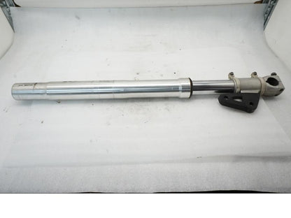 Framsidan på Gaffelben från en Ducati Monster 600 -2001 motorcykel.