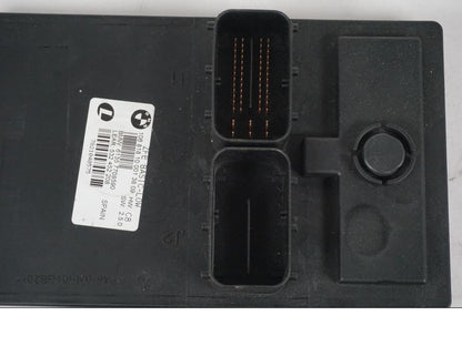 Extrabild5 på <p>Låssats från BMW F 800 R 2010.</p>

<p>Tändningslås med antenn lite ful i ena fästet, tanklock, sadellås och 1st nyckel.</p> motorcykel.